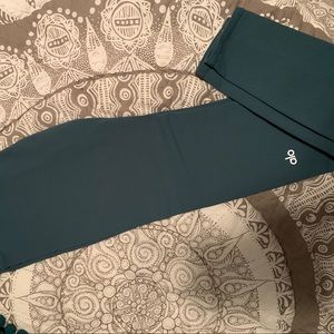 ALO leggings gently used